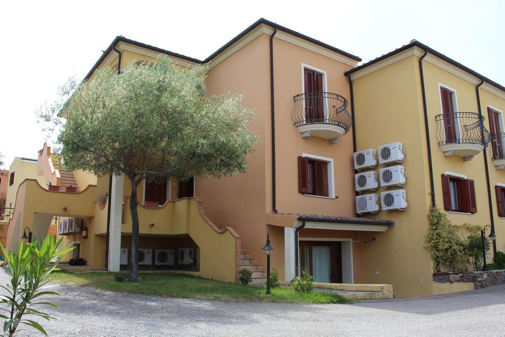 Residence Corte Dei Venti Budoni Εξωτερικό φωτογραφία