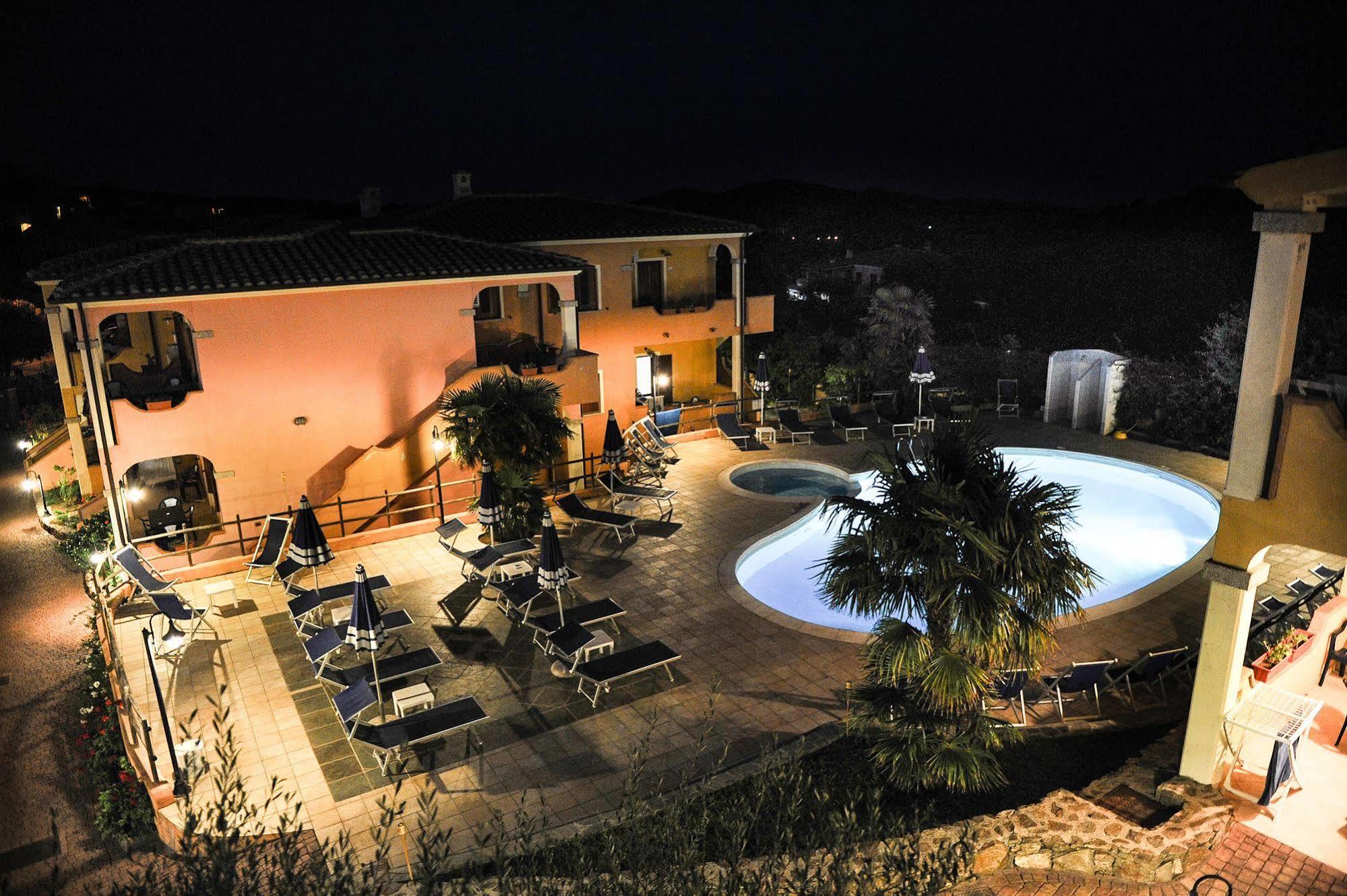 Residence Corte Dei Venti Budoni Εξωτερικό φωτογραφία