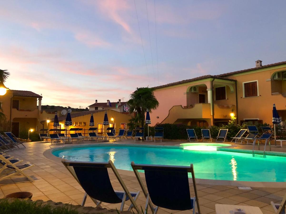 Residence Corte Dei Venti Budoni Εξωτερικό φωτογραφία